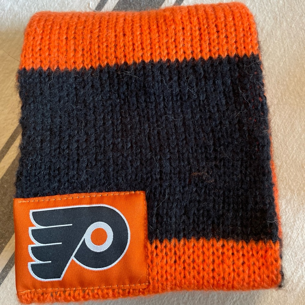 Philadelphia Flyers NHL, chunky knit infinity scarf